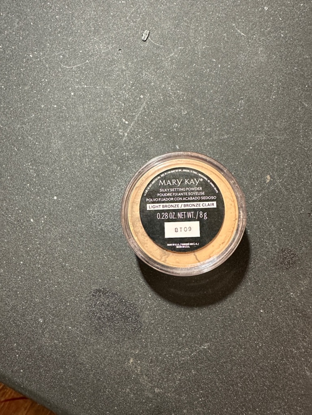 Mary Kay Black Compact Setting Powder - Picture 2 of 2
